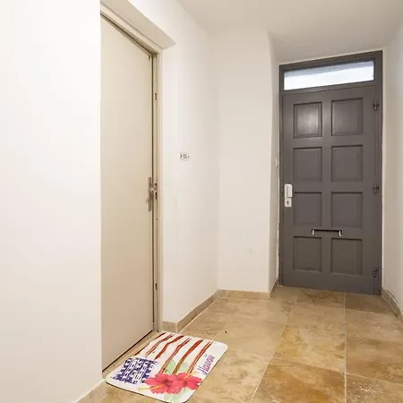 Hawaï Wifi Hypercentre Arènes Appartamento Nîmes