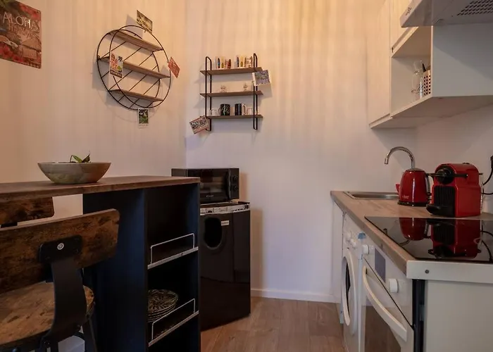 Hawai Wifi Hypercentre Arenes ニーム